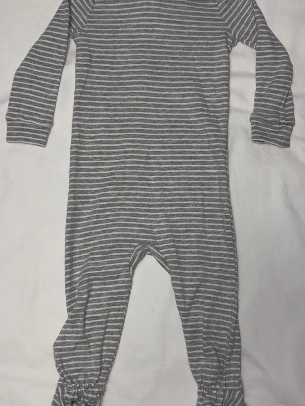 Vineyard Vines 100% Pima cotton sleeper with full front zip sz 3-6 month EUC